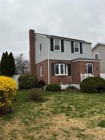 36 Amethyst Street, Elmont, NY 11003