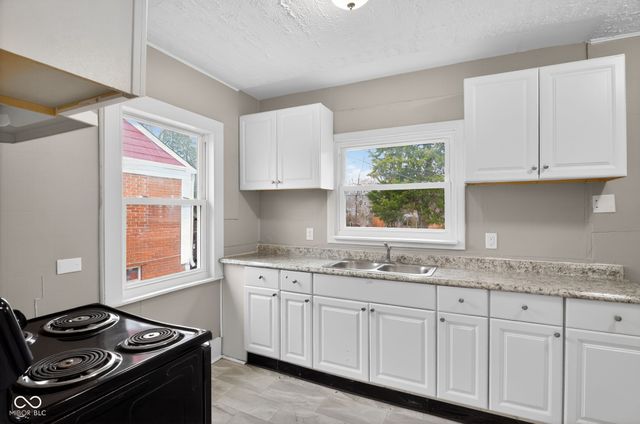 3640 N Temple Avenue, Indianapolis, IN 46218