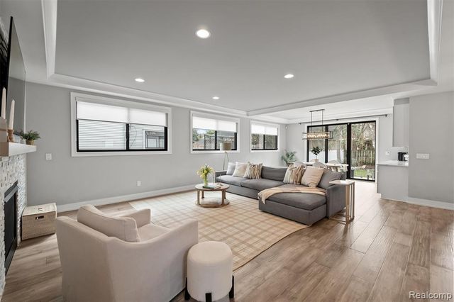 1326 Cedar Drive, Birmingham, MI 48009