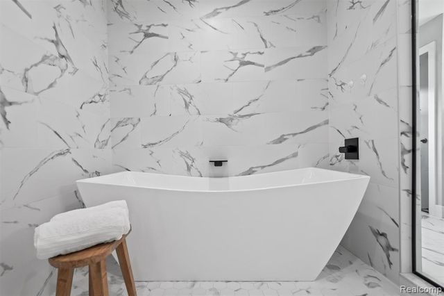 1326 Cedar Drive, Birmingham, MI 48009