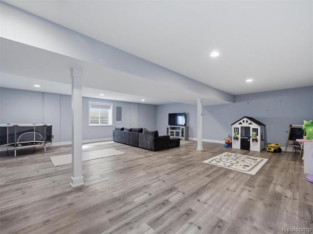 1326 Cedar Drive, Birmingham, MI 48009