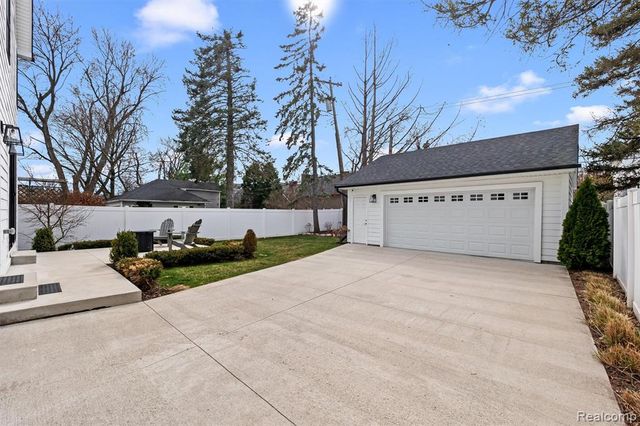 1326 Cedar Drive, Birmingham, MI 48009