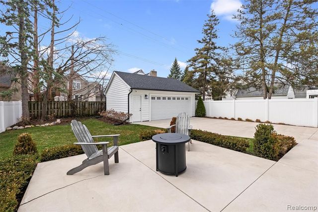 1326 Cedar Drive, Birmingham, MI 48009