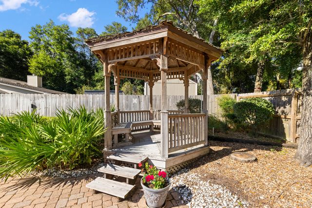 103 Rockywood Way, Niceville, FL 32578