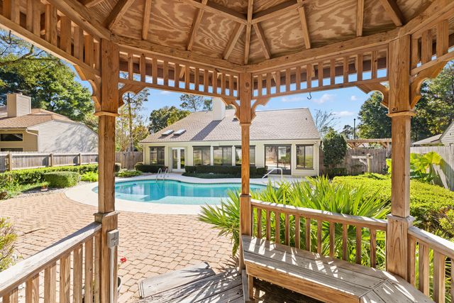 103 Rockywood Way, Niceville, FL 32578