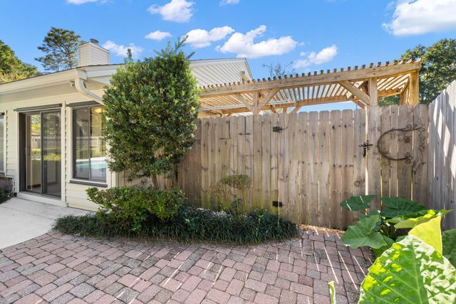 103 Rockywood Way, Niceville, FL 32578