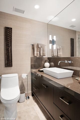 180 E Pearson Street 6401, Chicago, IL 60611