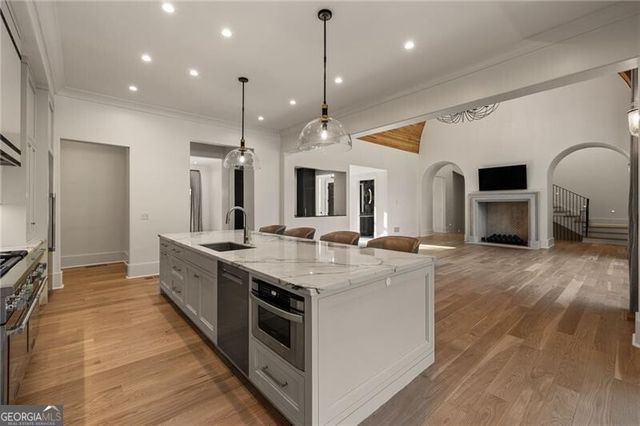 3517 Knollwood Drive NW, Atlanta, GA 30305