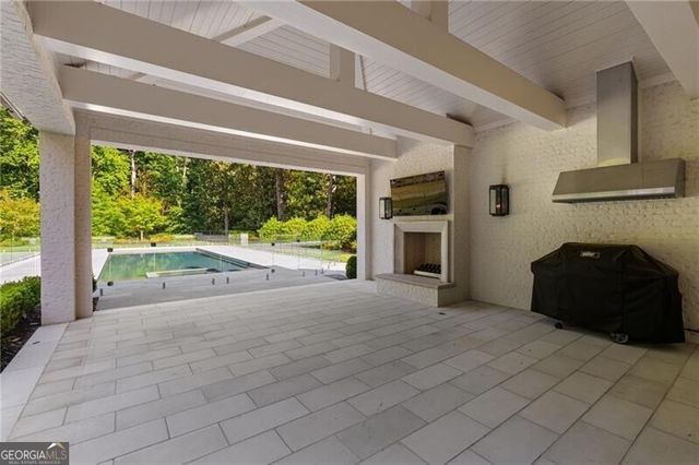 3517 Knollwood Drive NW, Atlanta, GA 30305