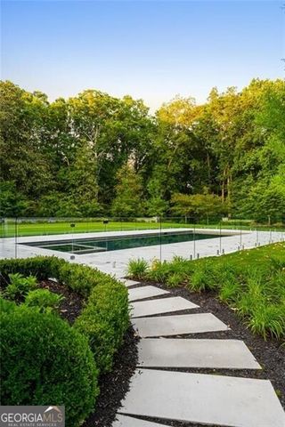 3517 Knollwood Drive NW, Atlanta, GA 30305