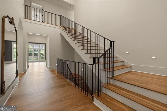 3517 Knollwood Drive NW, Atlanta, GA 30305