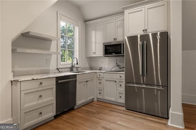 3517 Knollwood Drive NW, Atlanta, GA 30305