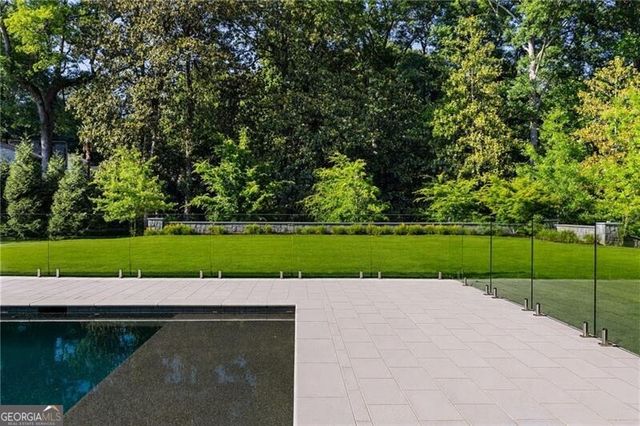 3517 Knollwood Drive NW, Atlanta, GA 30305
