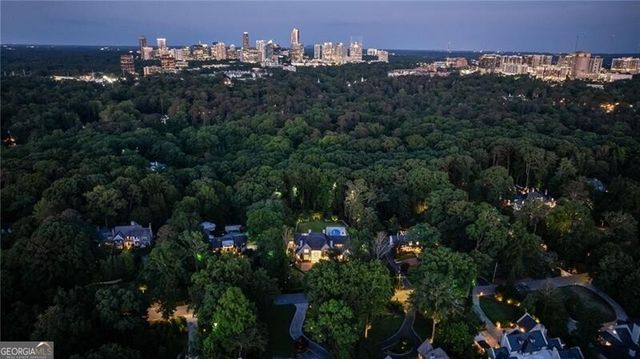 3517 Knollwood Drive NW, Atlanta, GA 30305