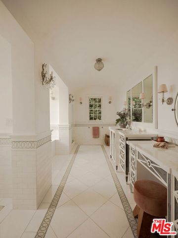 773 Amalfi Drive, Pacific Palisades (los Angeles), CA 90272