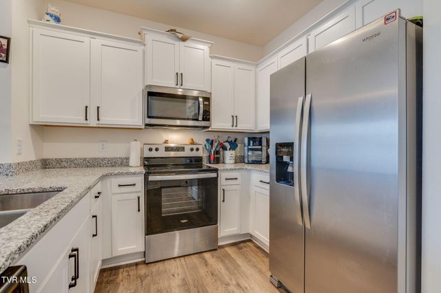 1049 Hammett Rd Road, 2, Johnson City, TN 37615