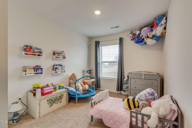 1049 Hammett Rd Road, 2, Johnson City, TN 37615