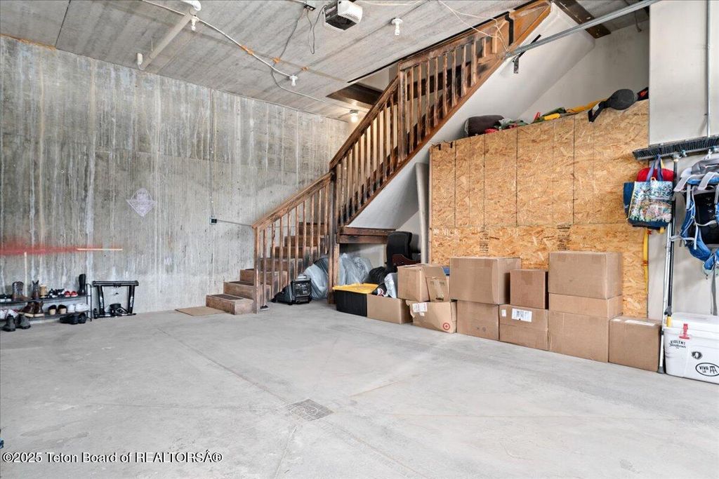 1023 BUDGE Drive, Jackson, WY 83001 photo 29