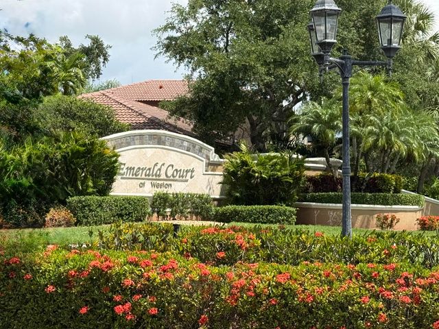 16135 Emerald Cove Road, Weston, FL 33331