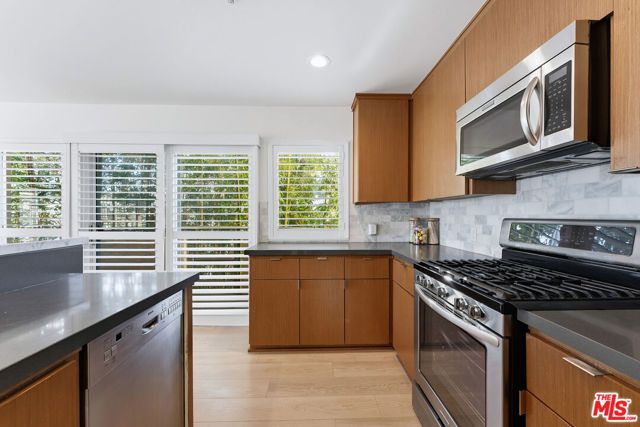 1214 14th Street 204, Santa Monica, CA 90404