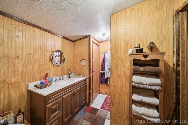 19282 S 4230 Road, Claremore, OK 74019