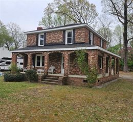 2501 Bermuda Ave, Chester, VA 23836