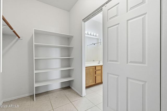 2852 E DEVON Court, Gilbert, AZ 85296