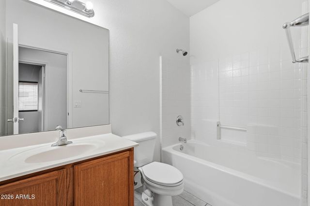 2852 E DEVON Court, Gilbert, AZ 85296