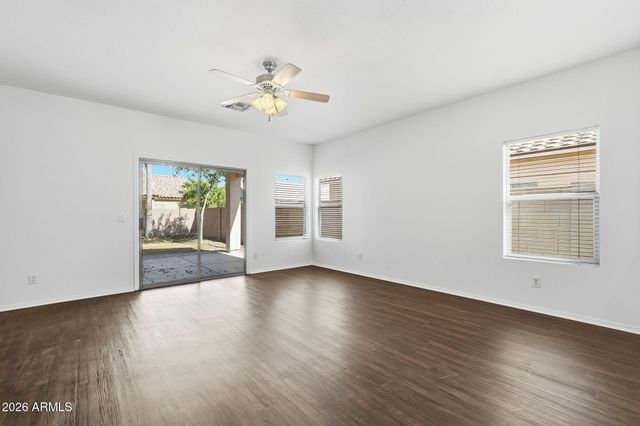 2852 E DEVON Court, Gilbert, AZ 85296