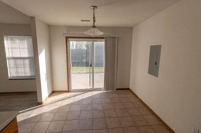 1602 TYPHOON DR, Columbia, MO 65202
