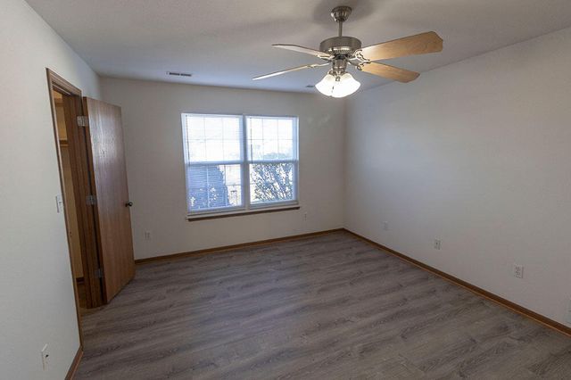 1602 TYPHOON DR, Columbia, MO 65202