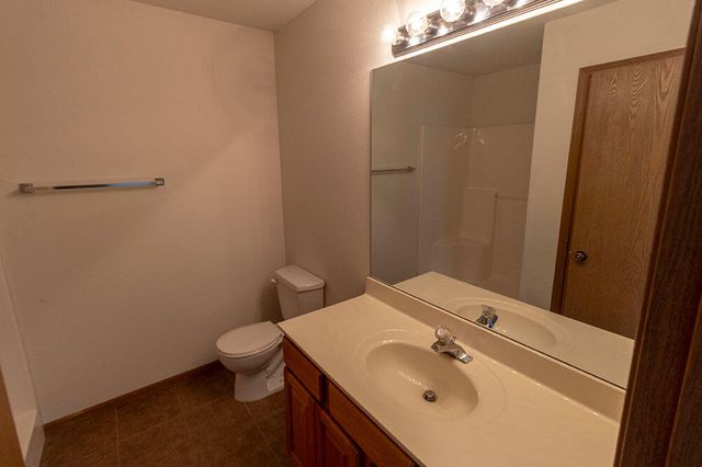 1602 TYPHOON DR, Columbia, MO 65202