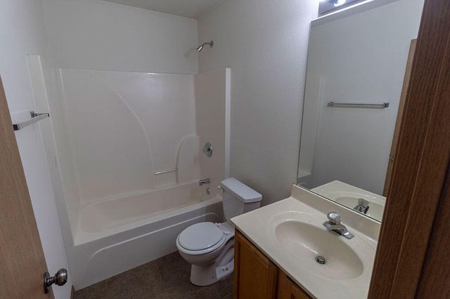 1602 TYPHOON DR, Columbia, MO 65202