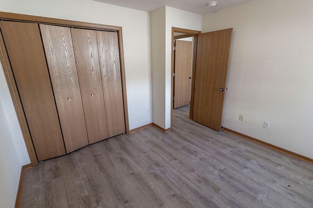 1602 TYPHOON DR, Columbia, MO 65202
