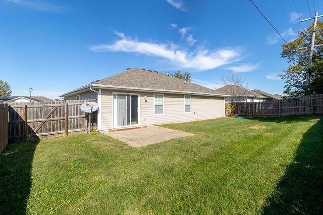 1602 TYPHOON DR, Columbia, MO 65202