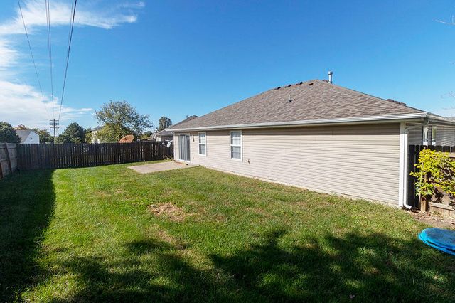 1602 TYPHOON DR, Columbia, MO 65202