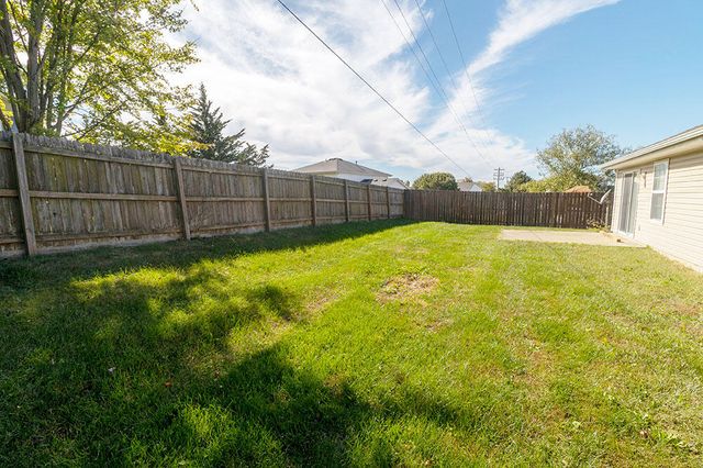 1602 TYPHOON DR, Columbia, MO 65202