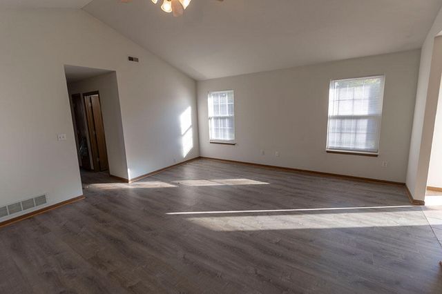 1602 TYPHOON DR, Columbia, MO 65202
