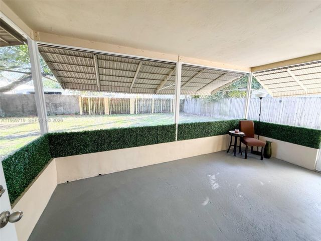 7040 NW 24th St 7040, Sunrise, FL 33313