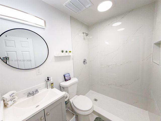 7040 NW 24th St 7040, Sunrise, FL 33313