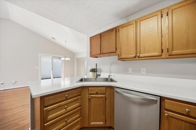 1954 Brittania Circle, Woodstock, GA 30188