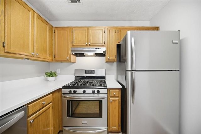 1954 Brittania Circle, Woodstock, GA 30188