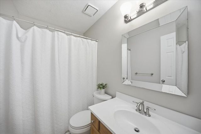 1954 Brittania Circle, Woodstock, GA 30188