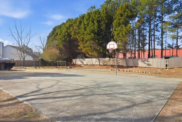 1954 Brittania Circle, Woodstock, GA 30188