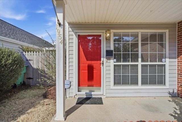 1954 Brittania Circle, Woodstock, GA 30188