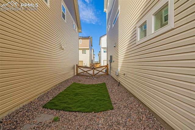 5864 Thurless Lane, Colorado Springs, CO 80927