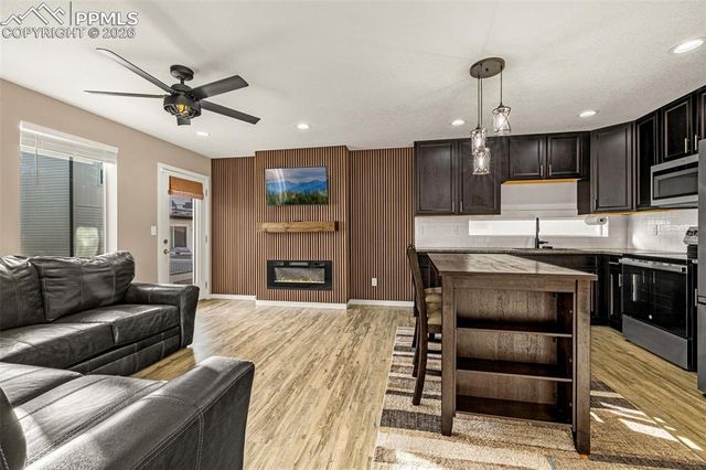 5864 Thurless Lane, Colorado Springs, CO 80927