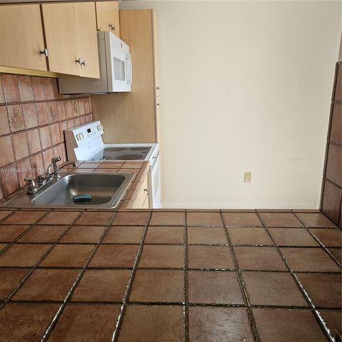 13791 SW 66th St 268E, Miami, FL 33183