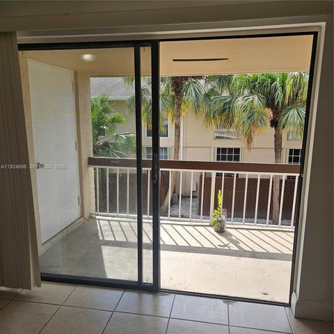 13791 SW 66th St 268E, Miami, FL 33183