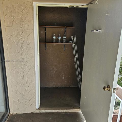 13791 SW 66th St 268E, Miami, FL 33183